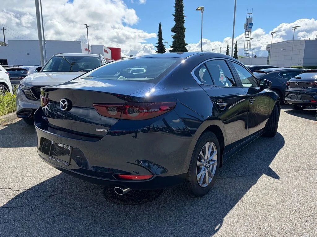 Used 2021 Deep Crystal Blue Mica Mazda GS at image 7