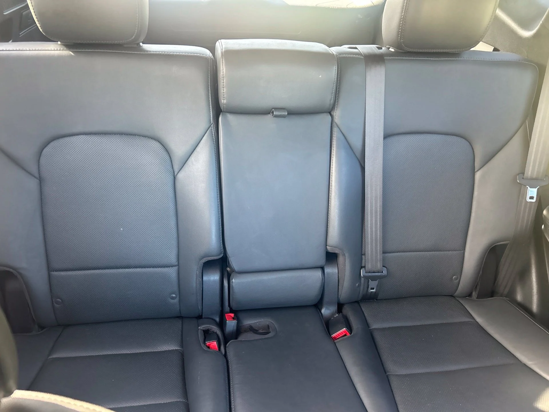 Used 2017 Sparkling Silver Hyundai 2.0T Ultimate image 17