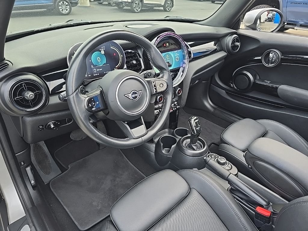 2024 MINI Convertible S - Photo 10