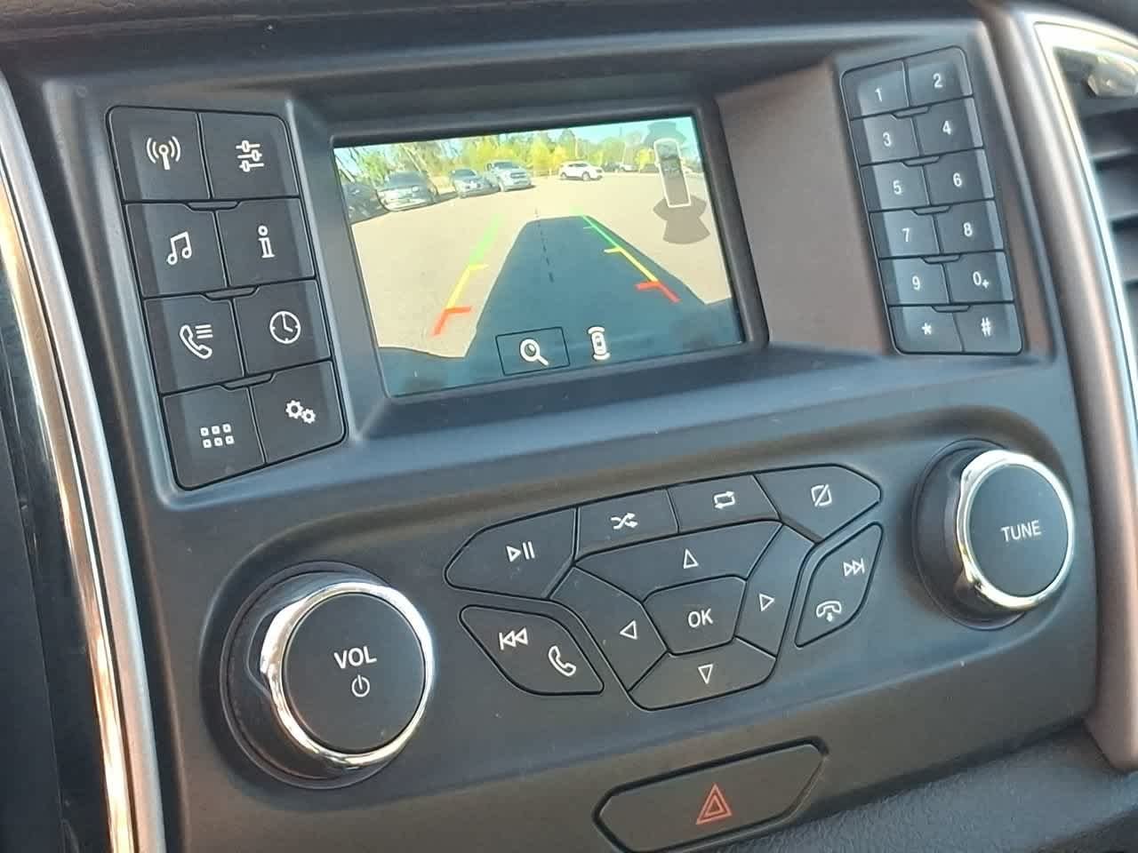 Used 2019 Oxford White Ford XLT image 18