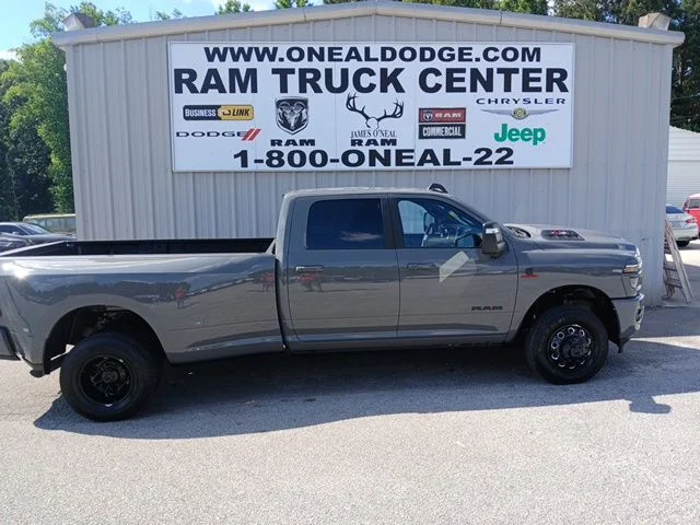 New 2026 Ceramic Gray Clear-Coat Exterior Paint RAM Laramie image 2