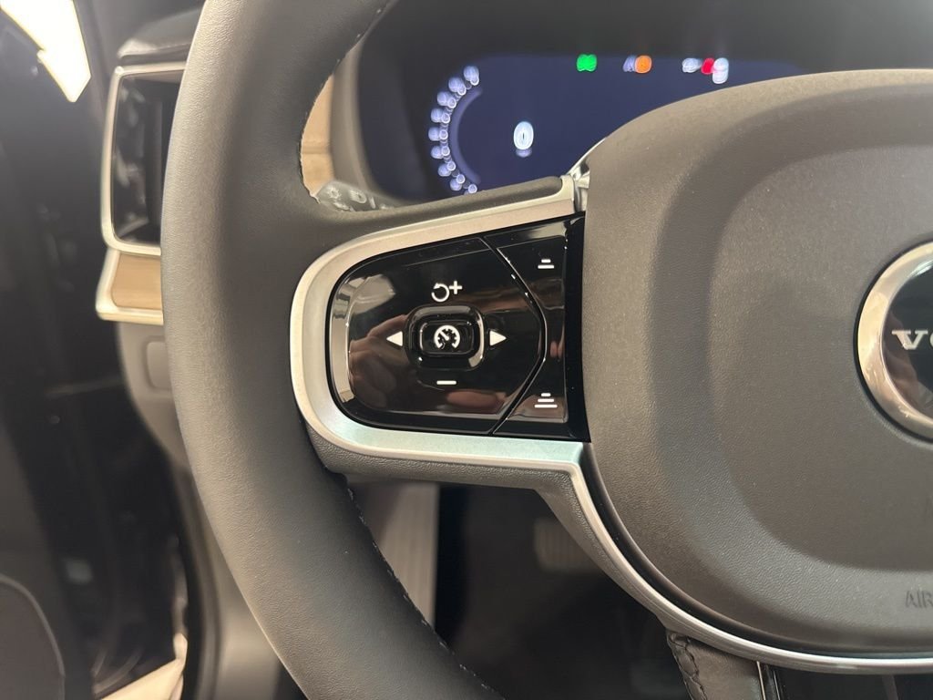 2026 Volvo XC90 Plus - Photo 9
