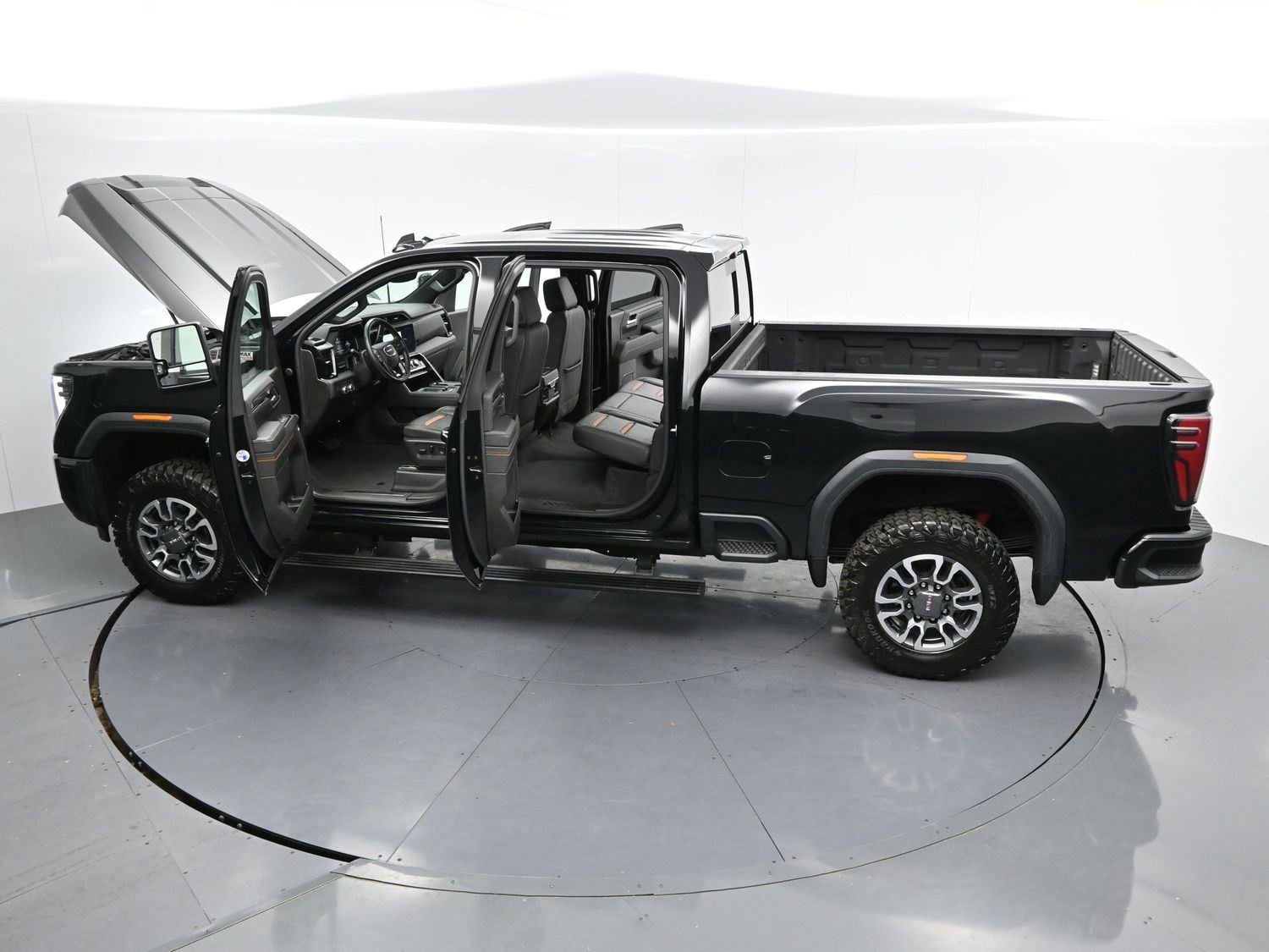 Used 2024 Onyx Black GMC AT4 image 43