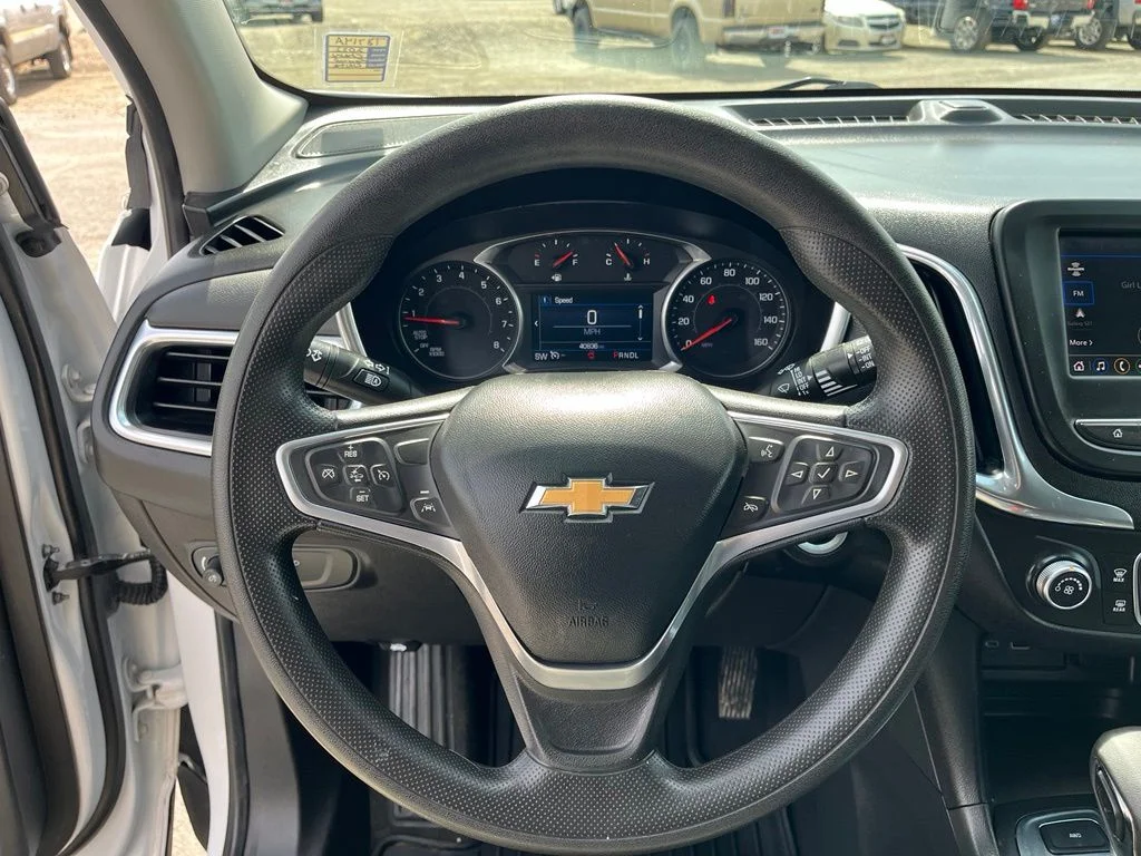 Used 2022 White Chevrolet LT image 11