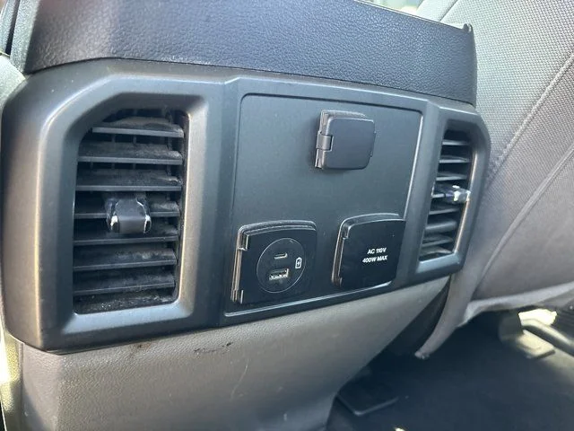 Used 2020 Black Ford XLT image 18