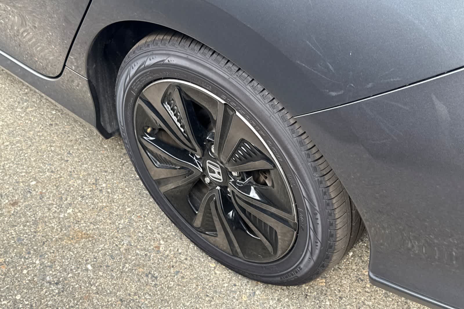 Used 2019 Polished Metal Metallic Honda EX image 18