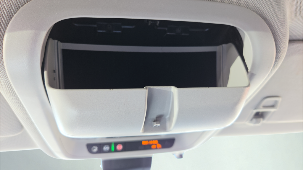 Used 2020 White Chevrolet LT image 67