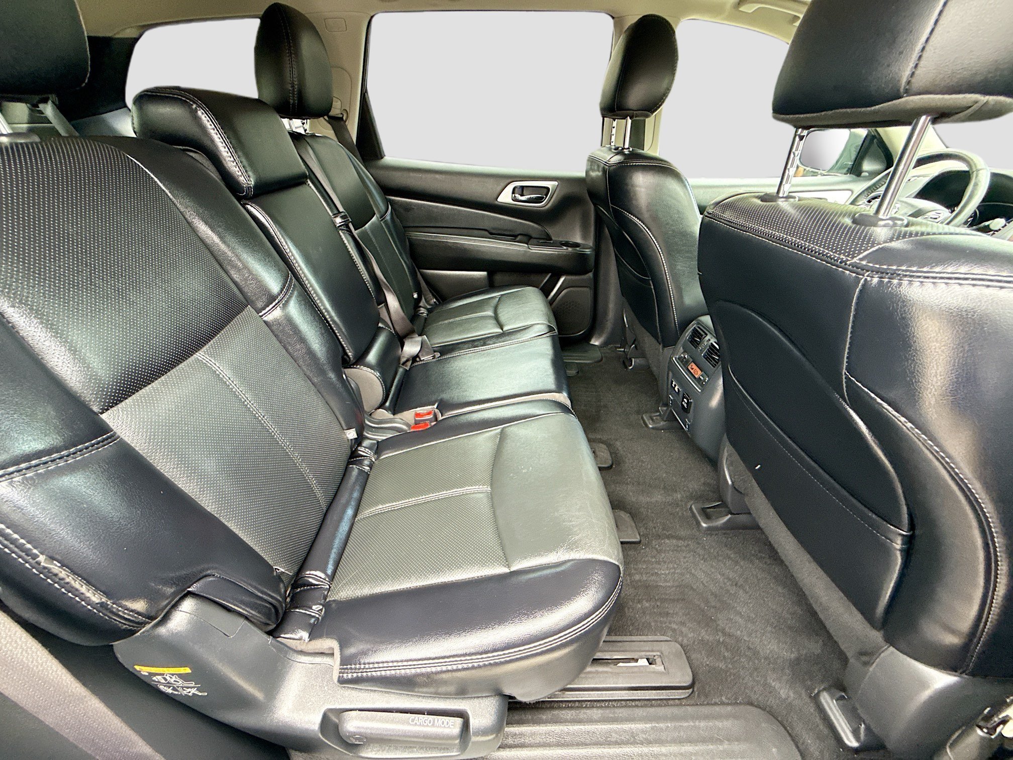 Used 2020 Gun Metallic Nissan Platinum image 27