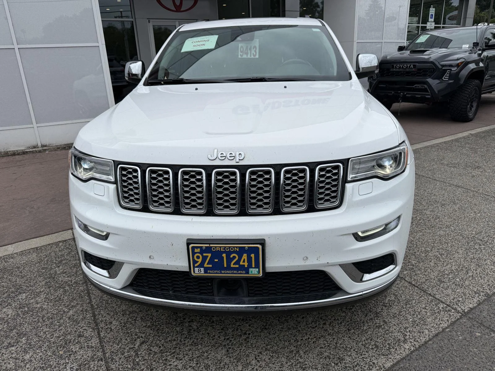 Used 2020 Bright White Clearcoat Jeep Summit image 8