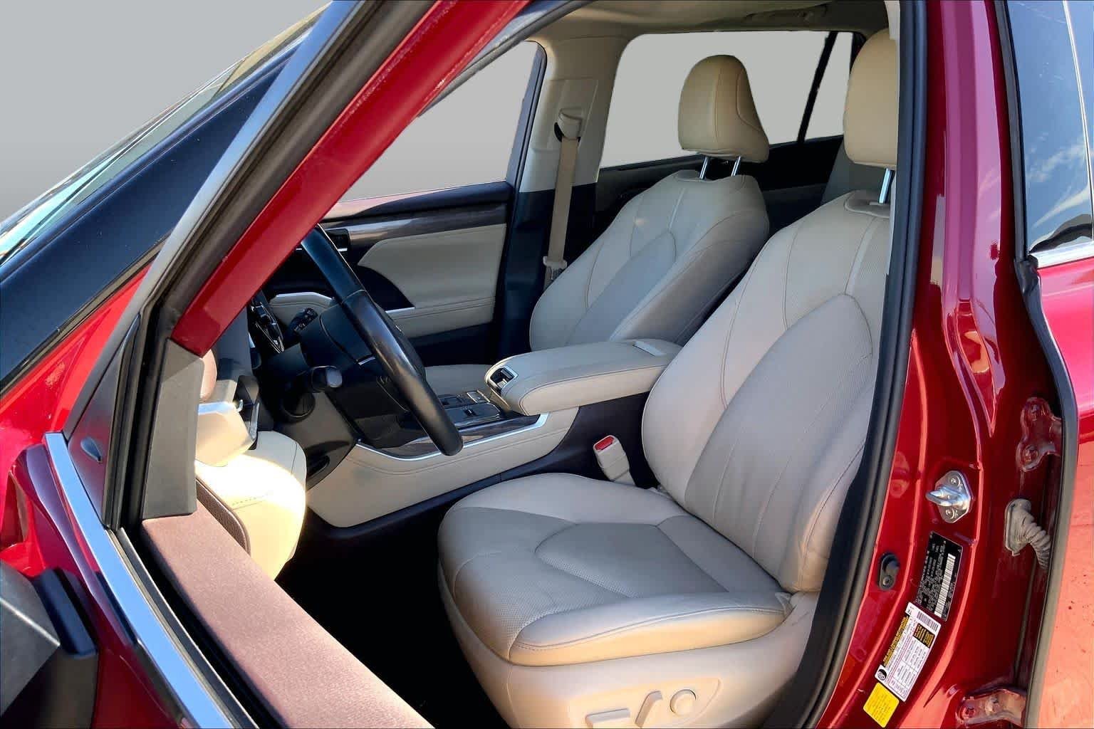 Used 2020 Ruby Flare Pearl Toyota Limited image 7
