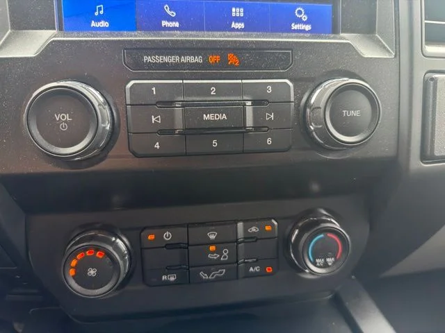 Used 2020 Black Metallic Ford XL image 18