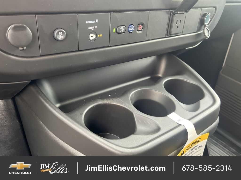 2025 Chevrolet Express Cargo Work Van - Photo 19