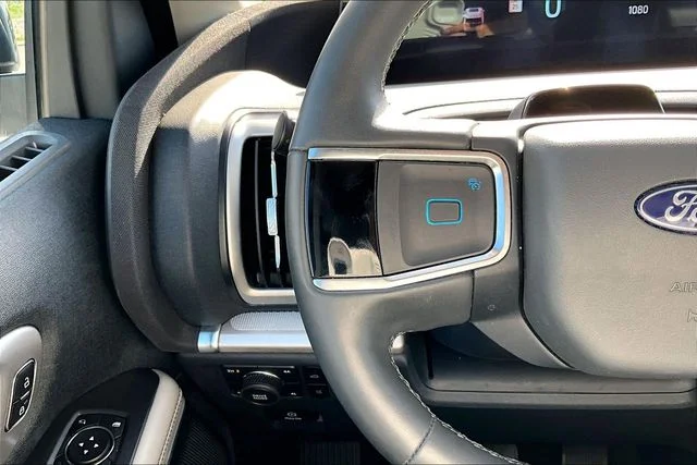 Used 2025 White Metallic Ford Active image 11