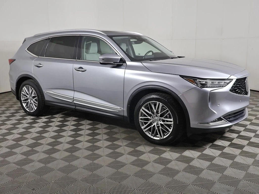 Used 2022 Silver Acura Advance image 18