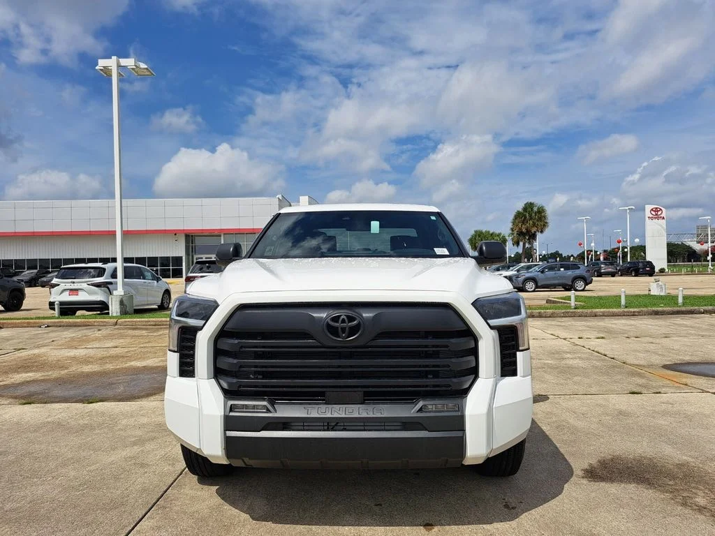 New 2026 White Toyota SR5 image 2