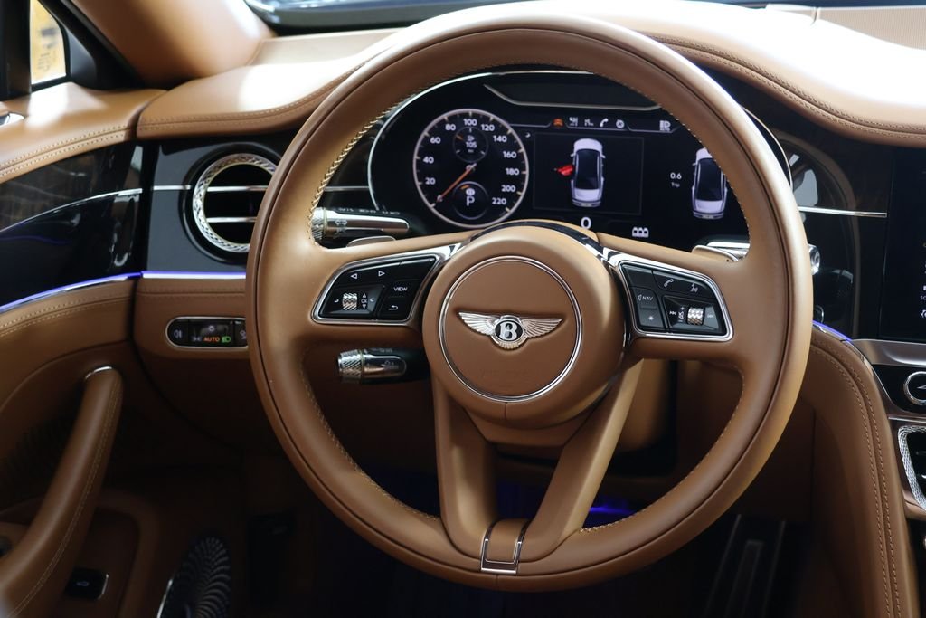 Used 2021 Black Bentley W12 image 10