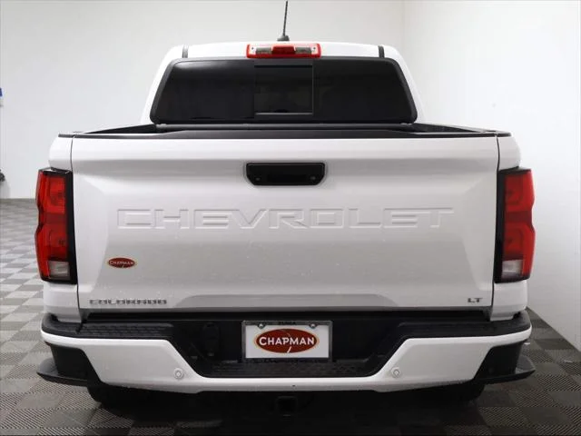 Used 2024 Summit White Chevrolet LT image 5