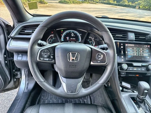 Used 2017  Honda EX image 14