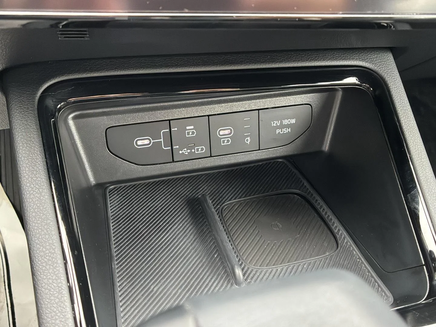 Used 2025 Yacht Blue Kia GT-Line image 35