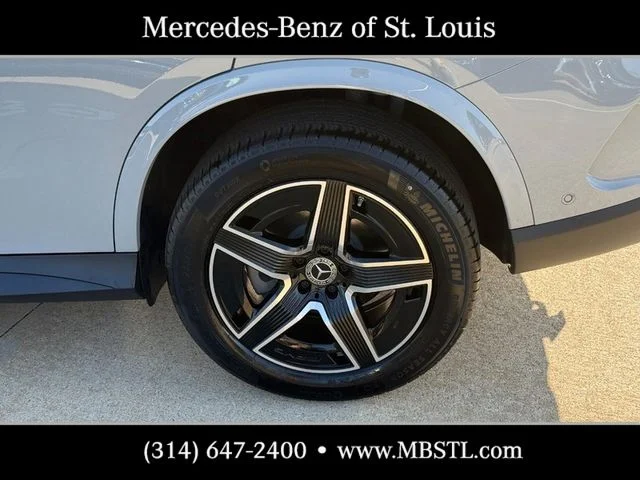New 2026 MANUFAKTUR Alpine Grey Mercedes-Benz GLC 300 image 4
