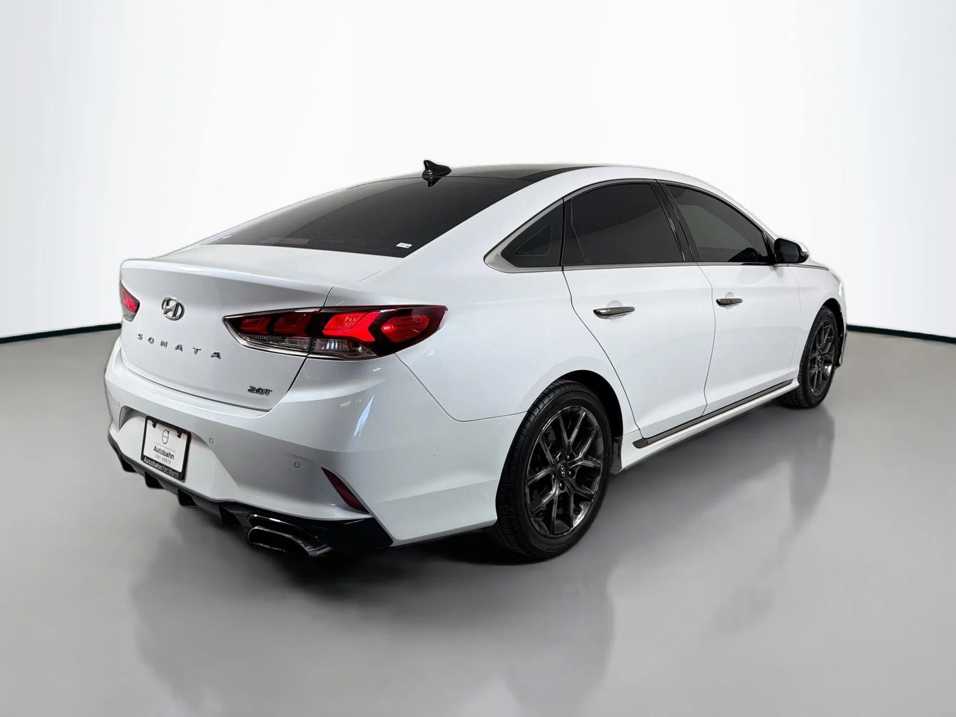 Used 2019 White Hyundai Limited image 6