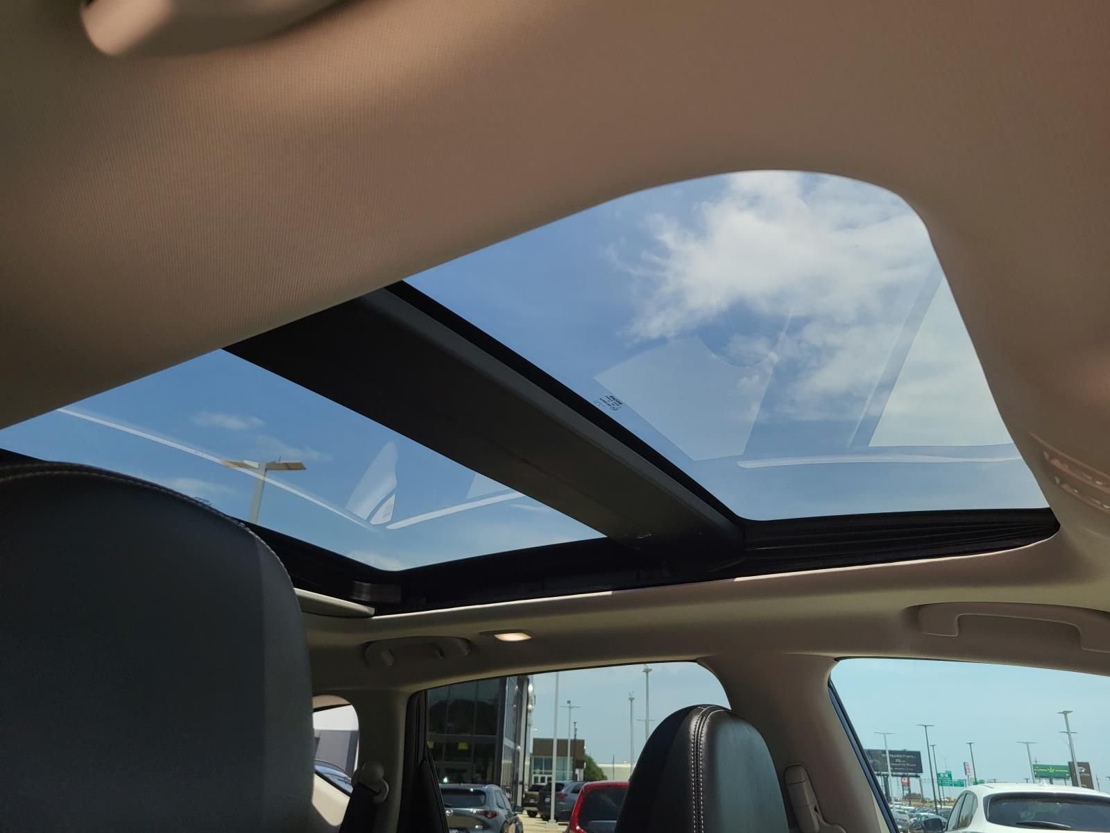 Used 2020 Deep Blue Pearl Nissan Platinum image 10