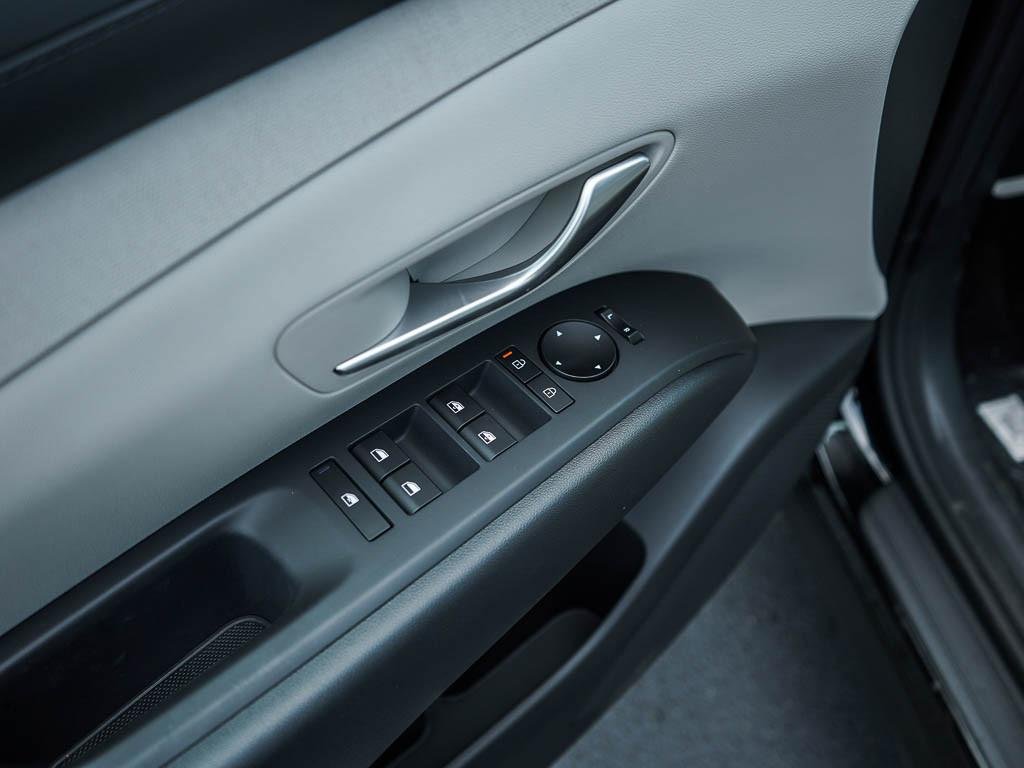 New 2026 Creamy White Pearl Hyundai SEL Convenience AWD image 44