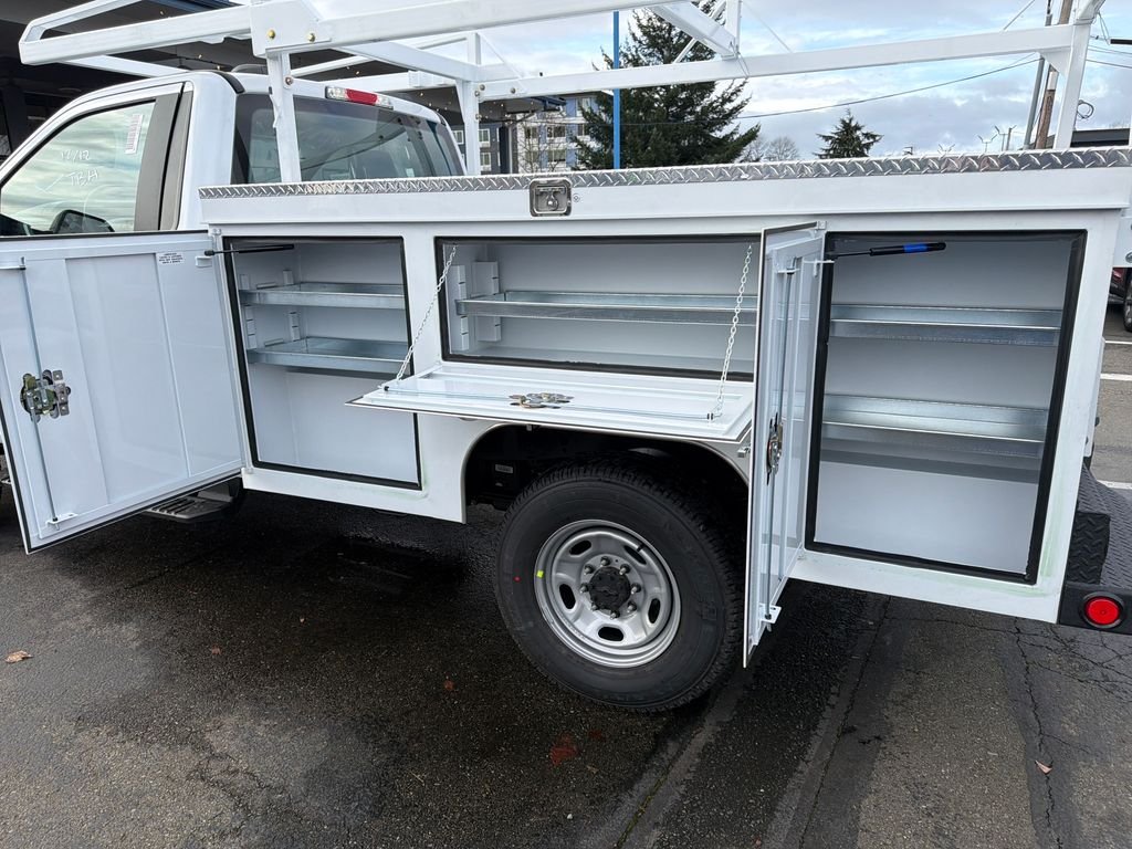 New 2026 Oxford White Ford Mechanical Body image 27