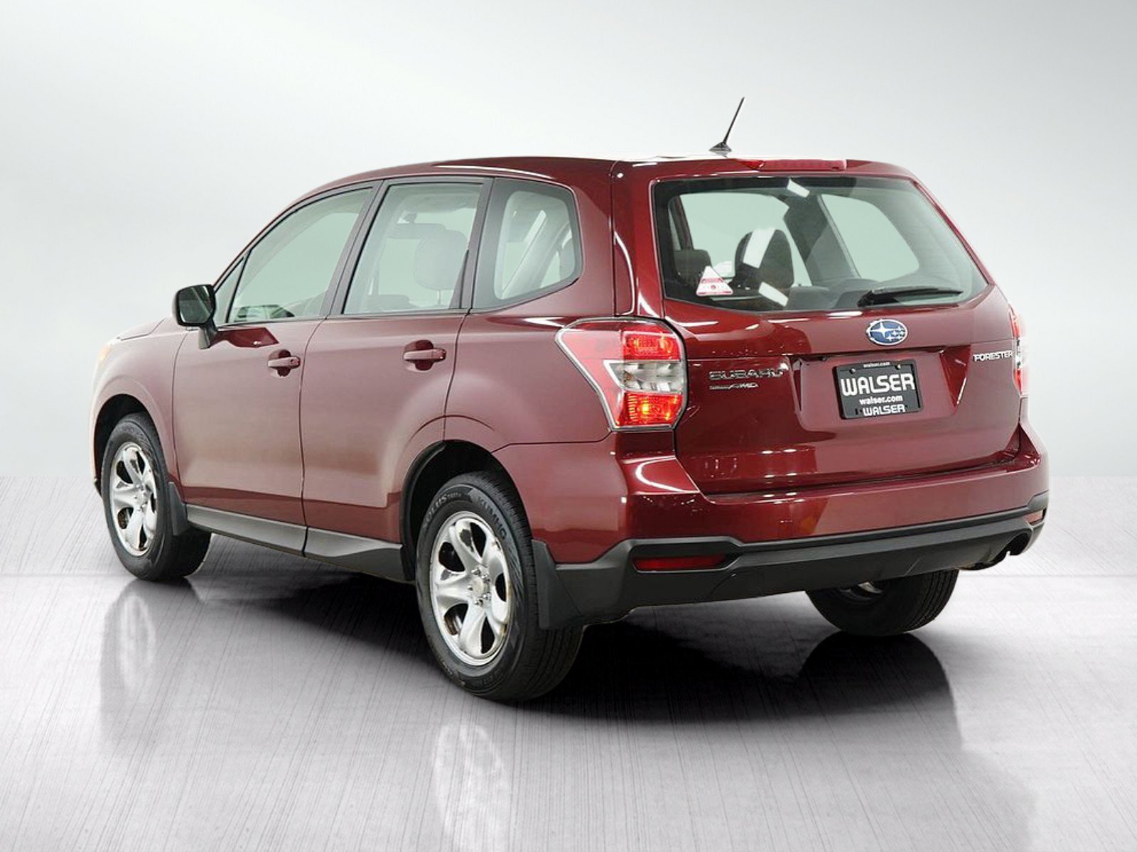 Used 2015 Venetian Red Pearl Subaru 2.5i image 3