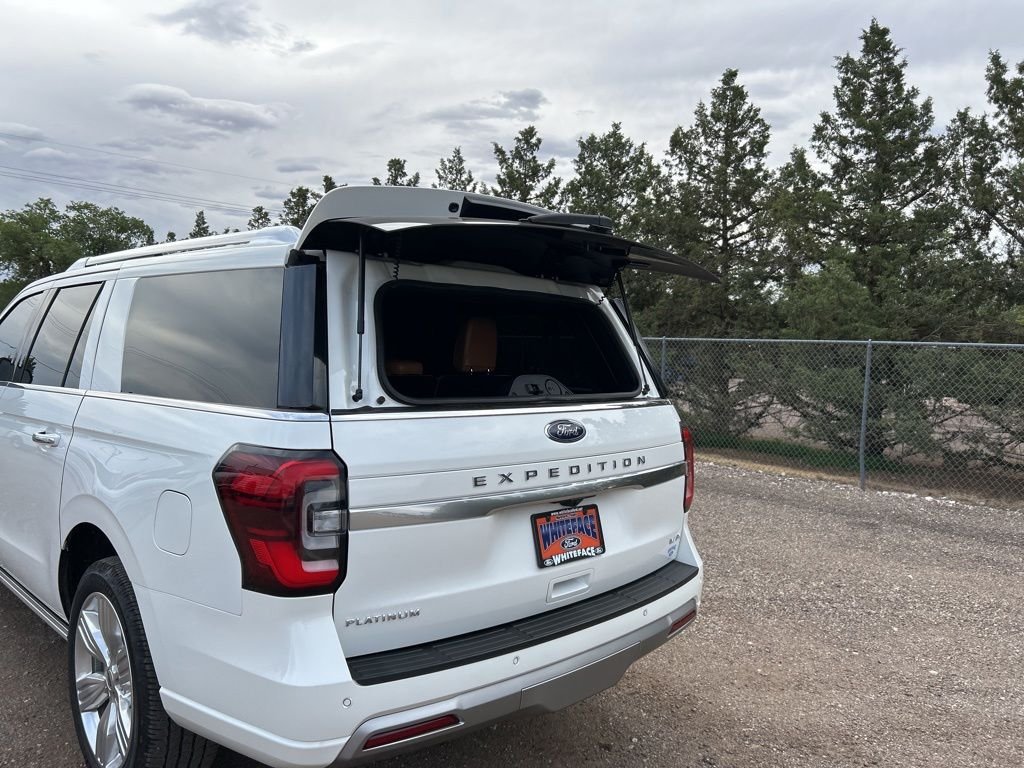 Used 2022 White Metallic Ford Platinum image 40