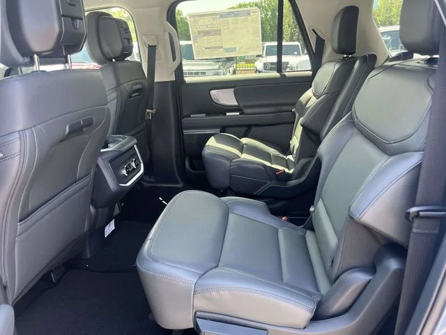 New 2027 Gray Ford Active image 9