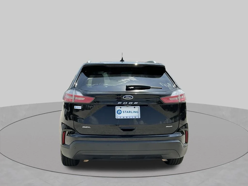 Used 2023 Black Ford SEL image 8