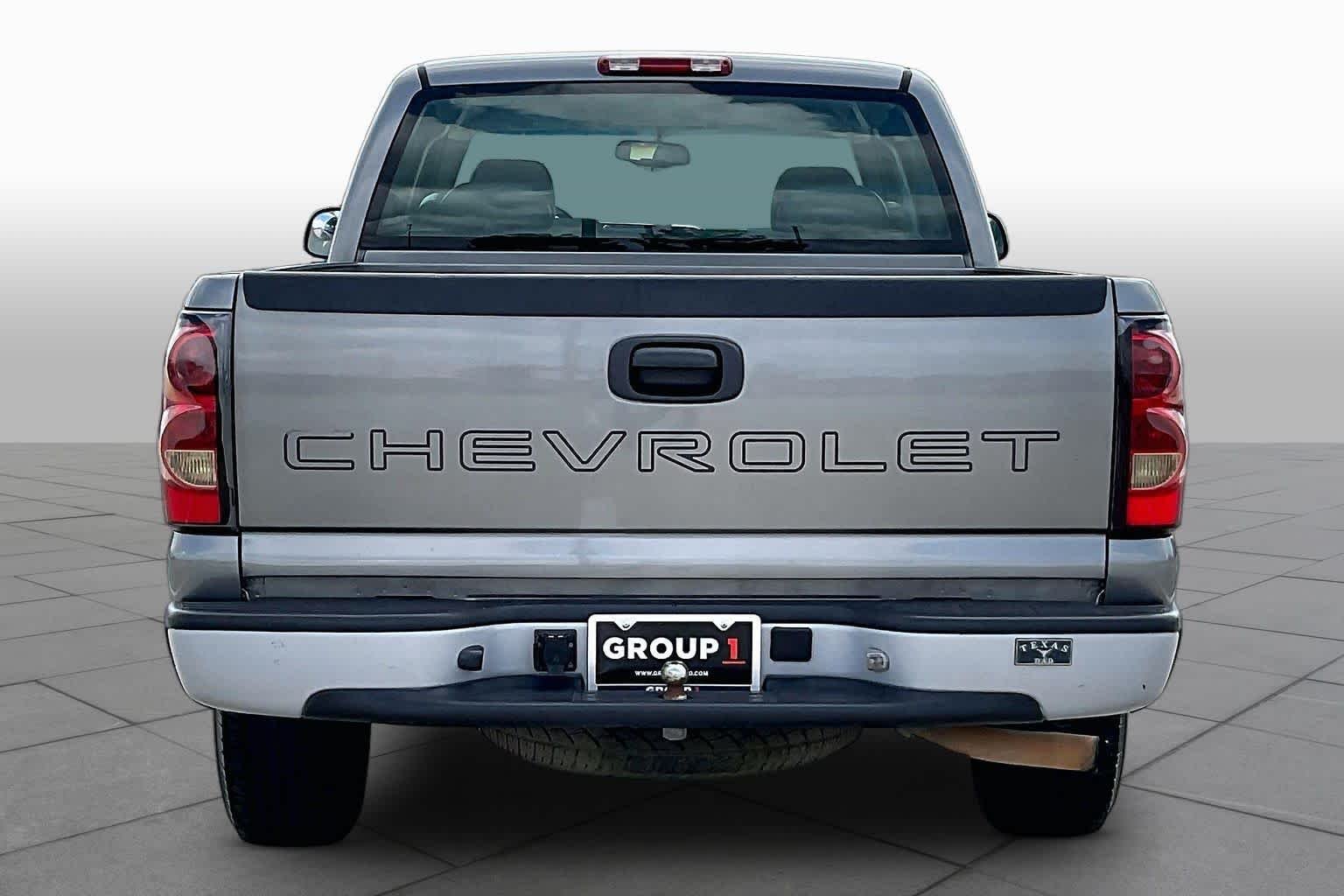 Used 2006 Graystone Metallic Chevrolet Work Truck image 4