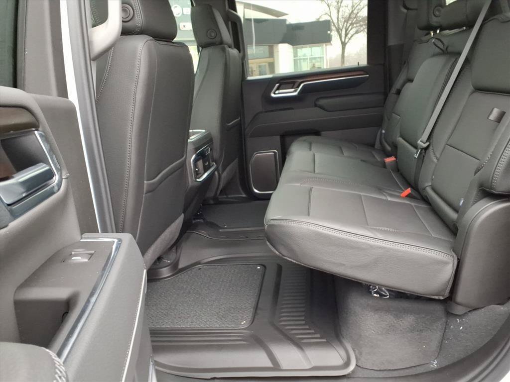 2026 GMC Sierra 3500HD Denali - Photo 5