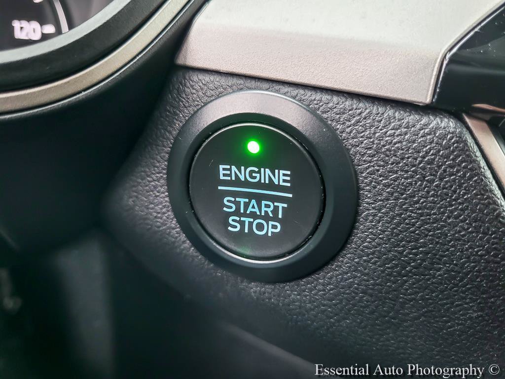 Used 2021 Gray Metallic Ford SEL image 17
