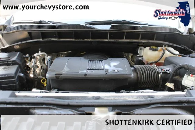 Used 2022 White Chevrolet LT image 11