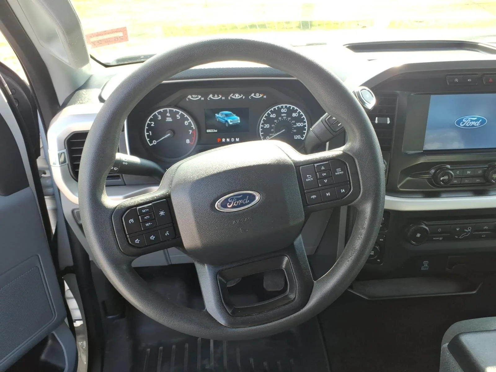 Used 2022 Oxford White Ford XLT image 14