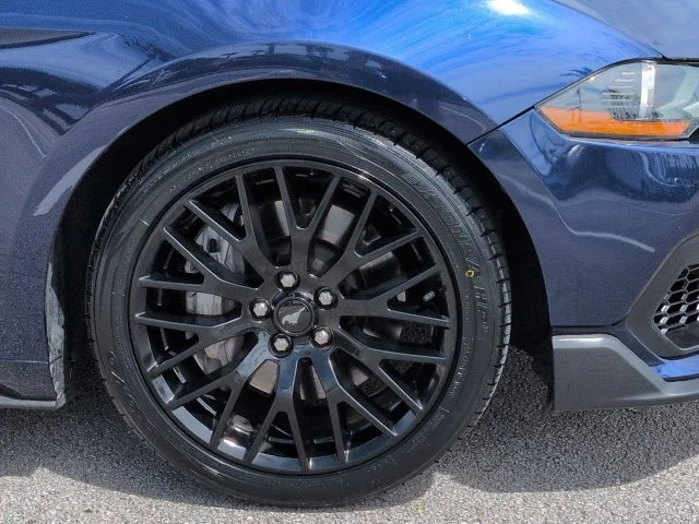 Used 2020 Blue Ford GT image 11