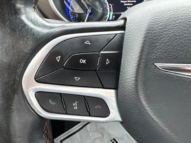 Used 2019 Crystal Metallic Chrysler Touring L Plus image 23