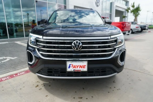 New 2026 Deep Black Pearl Volkswagen 2.0T SE w/Technology image 2