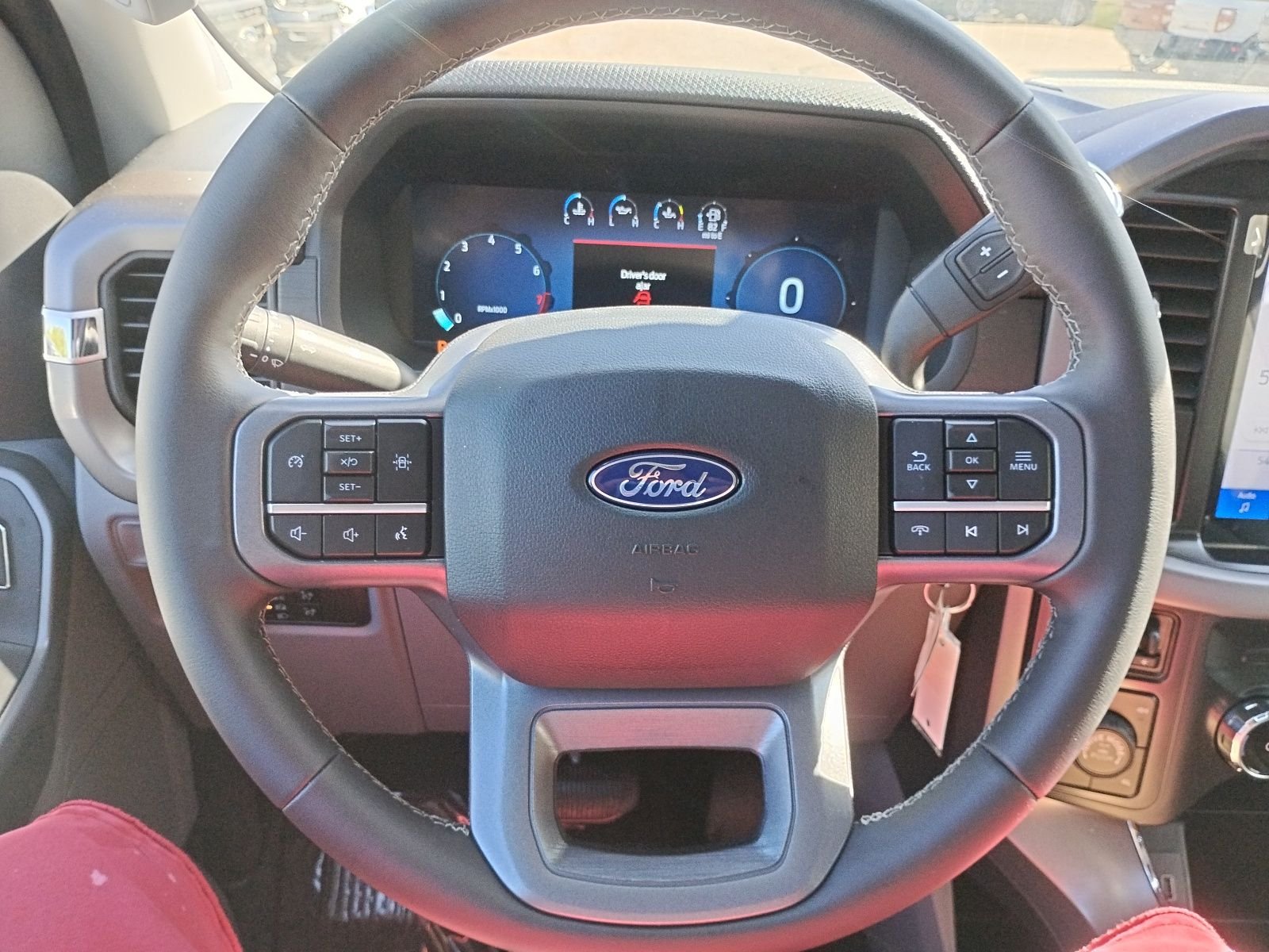 New 2026 Carbonized Gray Metallic Ford XLT image 26