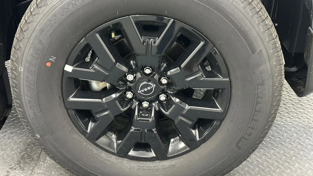 New 2026 Boulder Gray Pearl Nissan Crew Cab SV image 16
