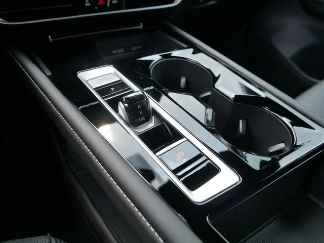 New 2026 Gray Volkswagen 2.0T SE w/Technology image 11