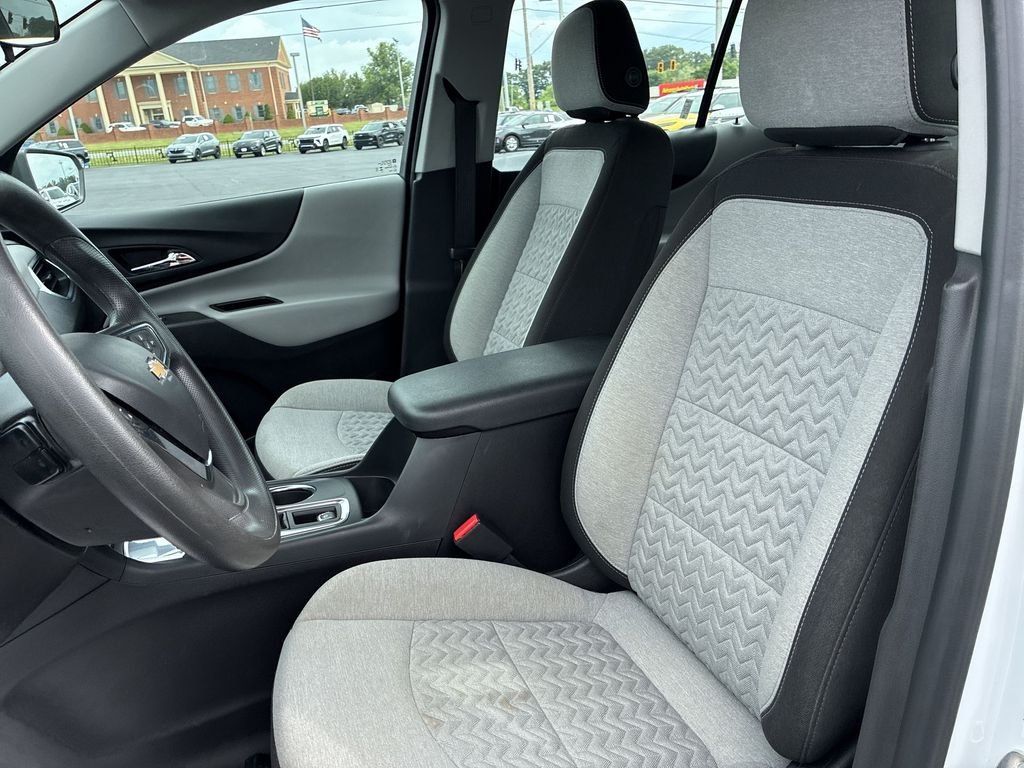 Used 2023 White Chevrolet LS image 11