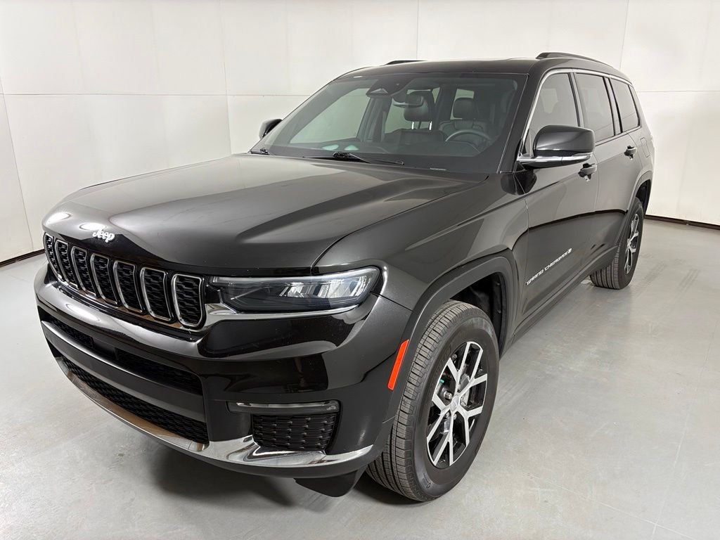 Used 2024 Black Jeep Limited image 3