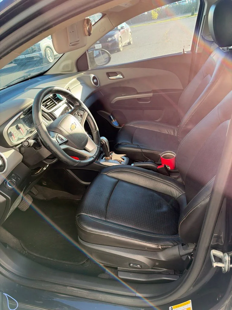 Used 2019 Gray Chevrolet Premier image 32