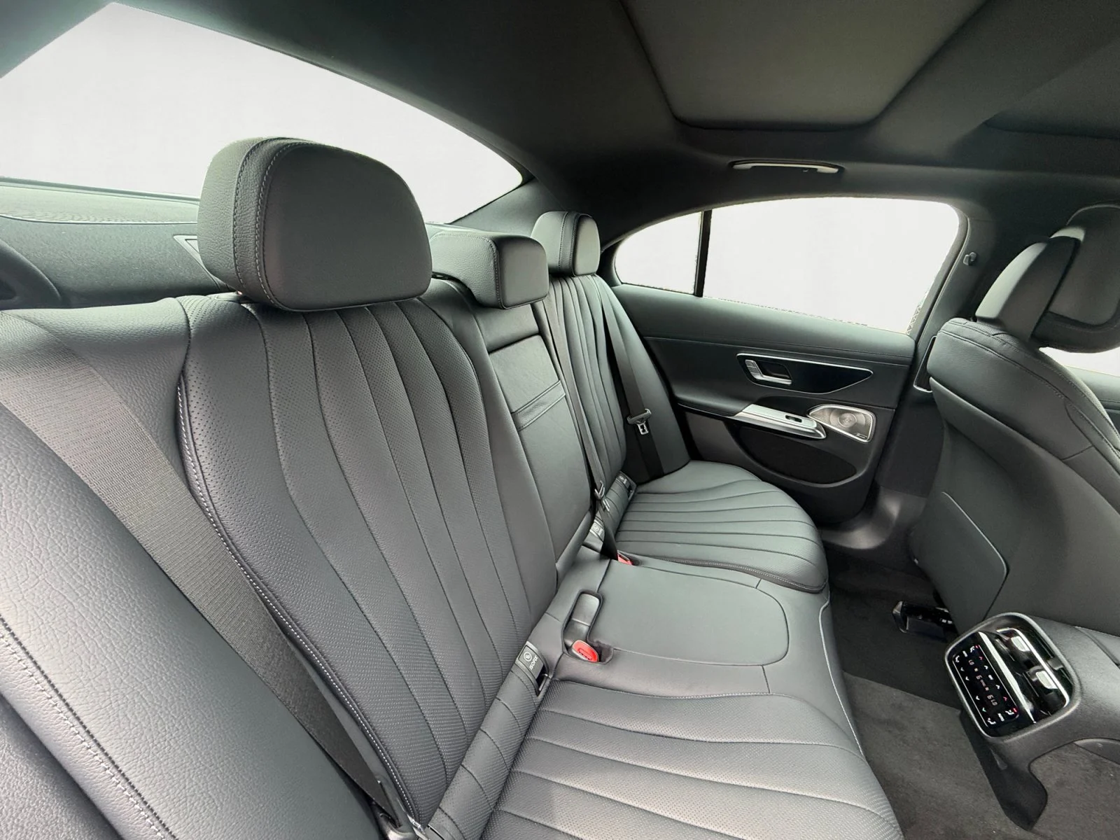 New 2026 Blue Mercedes-Benz E 350 image 18