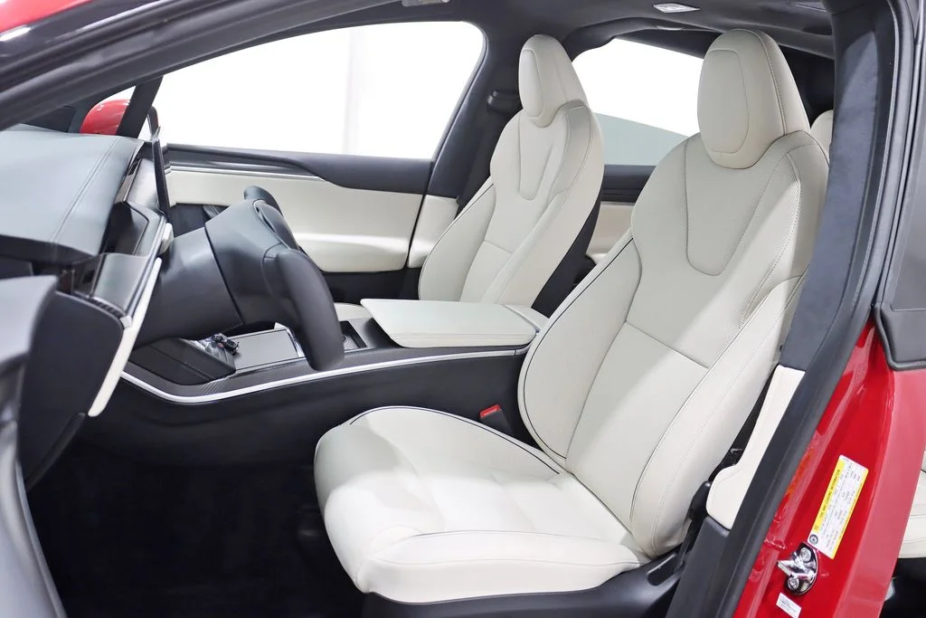 Used 2022 Red Tesla Plaid image 28