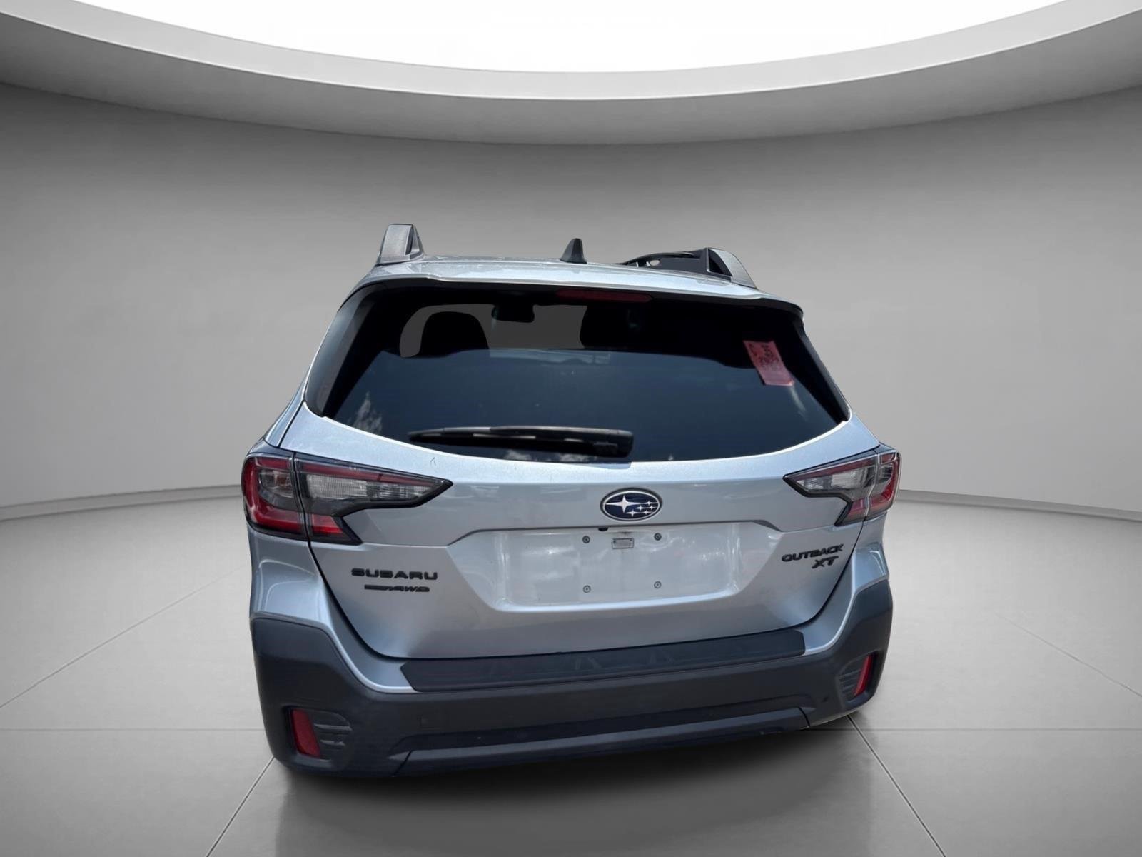 Used 2022 Ice Silver Metallic Subaru Onyx Edition XT image 12