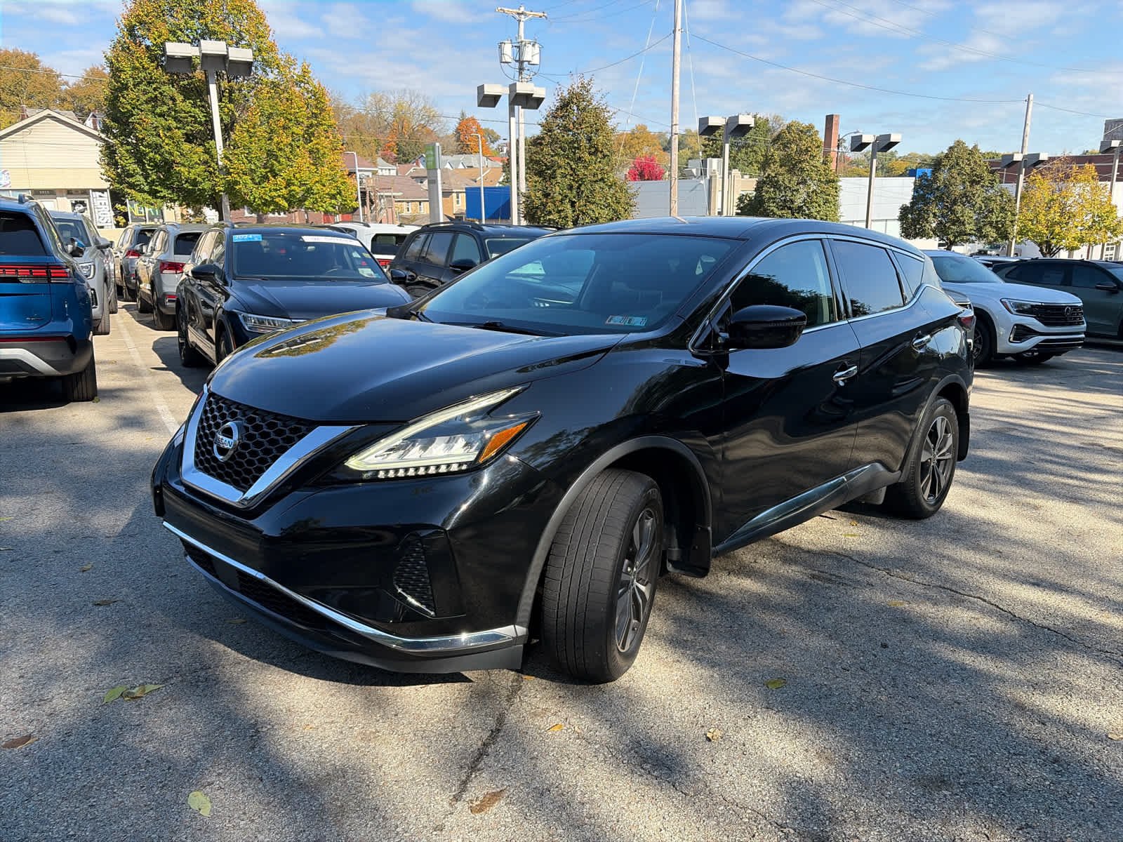 Used 2020 SUPER BLACK Nissan S image 4